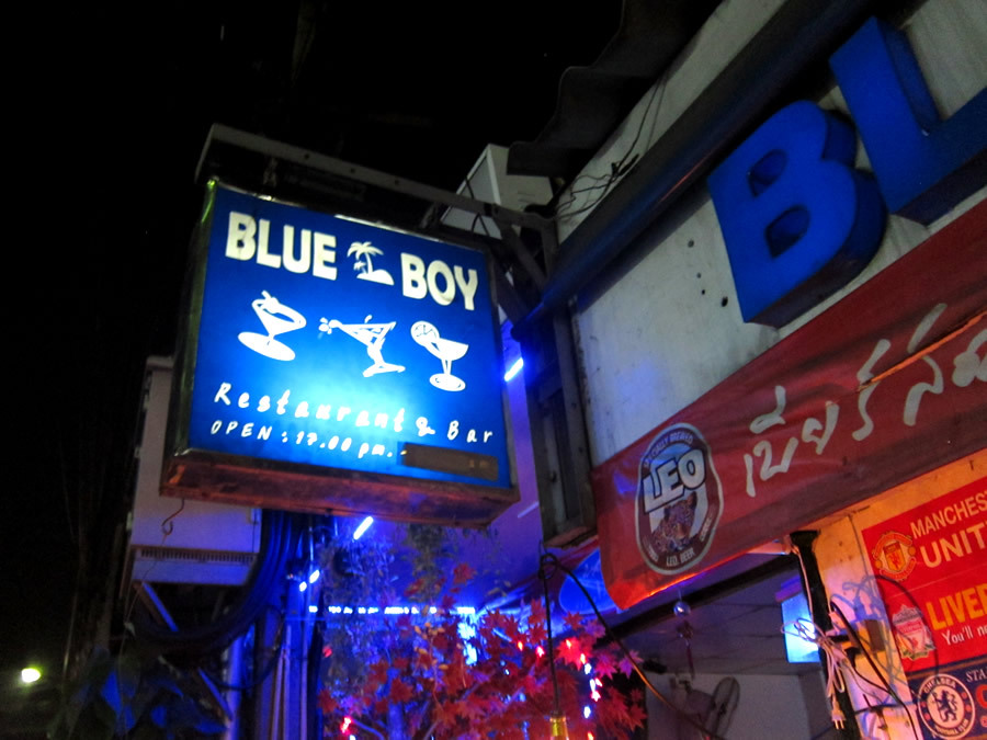 Blue Boy（ブルーボーイ）/ タイ現地らしいバー