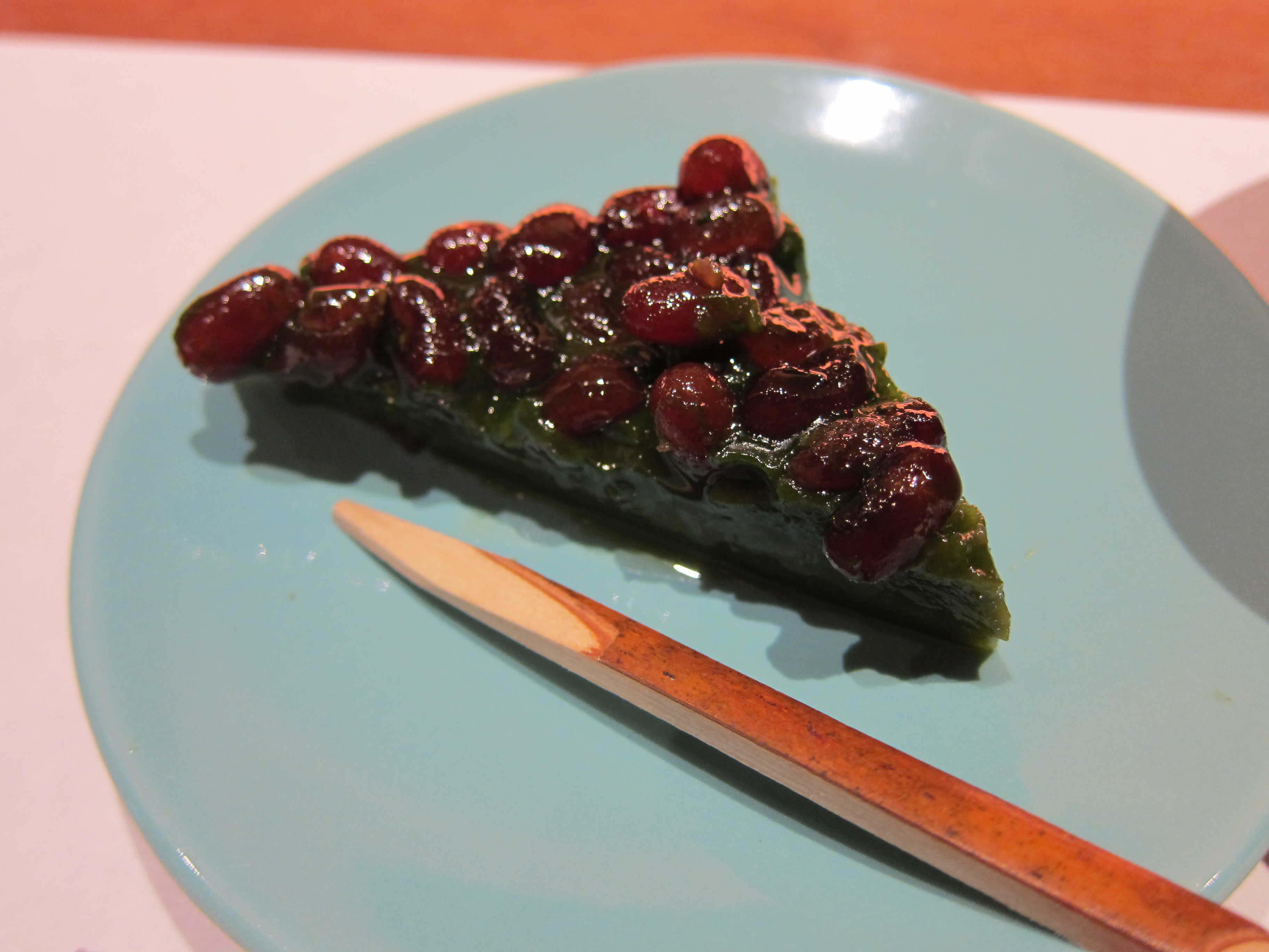 ６月30日に食べる京菓子「水無月」を食べてみた